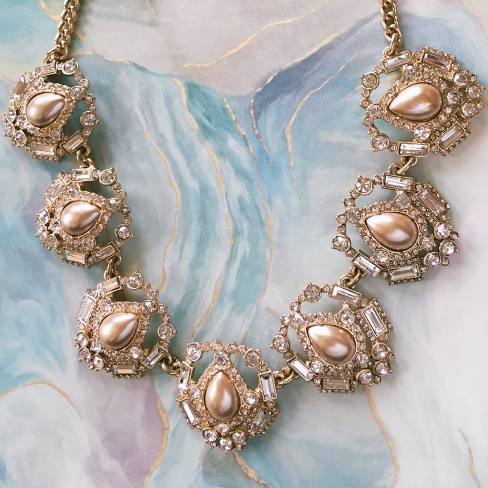 Ann Taylor Pearl and Crystal Statement Necklace